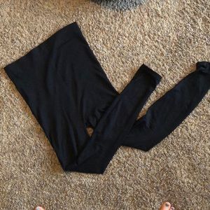 BLANQI highwaisted postpartum nursing leggings